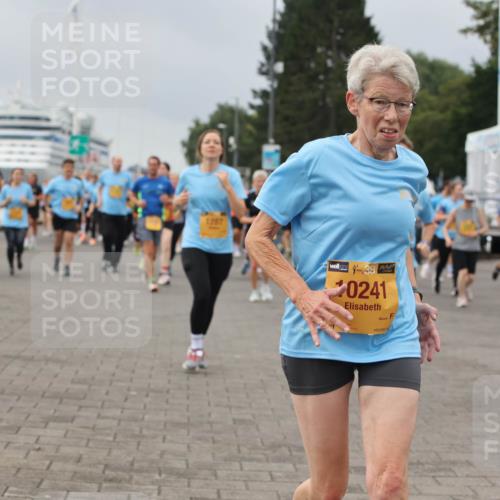 13.09.2026 - Kiel Lauf Andreas Tolksdorf http://msf.ph/oto/10412514 13.09.2026 10:02:58 Kiellinie 1287, 1, 39, 98, 0241, 562 meine-sportfotos.de