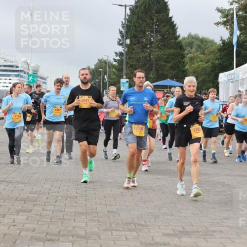 13.09.2026 - Kiel Lauf Andreas Tolksdorf http://msf.ph/oto/10412566 13.09.2026 10:03:01 Kiellinie 1587, 12184, 8841, 12500, 2752, 1208, 084 meine-sportfotos.de
