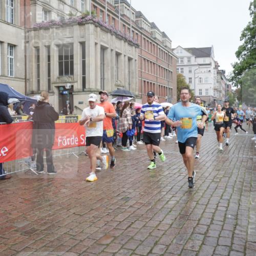 13.09.2026 - Kiel Lauf Yannick Fuchs http://msf.ph/oto/10412657 13.09.2026 10:44:06 Ziel 202, 318, 939, 1118, 1242, 1956, 2729, 2861, 2873, 3573, 3806, 3918, 4422, 5711, 6163, 6184, 7114, 7505, 7658, 7872, 7900, 8712, 9004, 9056, 9082, 9481, 9979, 10709, 11205, 11262, 11277, 11431, 11720, 11784, 12152, 12382, 12384, 12386, 12440, 56, 149, 305, 371, 1029, 1215, 1536, 1977, 2316, 2317, 2653, 2861, 2971, 3123, 3258, 3292, 3308, 3734, 4143, 4493, 4541, 4669, 4728, 4746, 4850, 4941, 5059, 5127, 5419, 6368, 6716, 7351, 702, 1275, 1379, 1439, 1839, 6059, 7534, 9229 meine-sportfotos.de