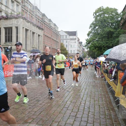 13.09.2026 - Kiel Lauf Yannick Fuchs http://msf.ph/oto/10412662 13.09.2026 10:44:07 Ziel 202, 318, 939, 1118, 1242, 1956, 2729, 2873, 3573, 3806, 3918, 4422, 5711, 6059, 6163, 6184, 7114, 7505, 7534, 7658, 7872, 7900, 8712, 9004, 9056, 9082, 9229, 9481, 9979, 10405, 10709, 11205, 11262, 11277, 11431, 11720, 11784, 12152, 12382, 12384, 12386, 12440, 56, 149, 305, 371, 1029, 1215, 1536, 1977, 2316, 2317, 2653, 2861, 2971, 3123, 3258, 3292, 3308, 3734, 4143, 4493, 4541, 4669, 4728, 4746, 4850, 4941, 5059, 5127, 5419, 6368, 6716, 7351, 702, 1275, 1379, 1439, 1839 meine-sportfotos.de
