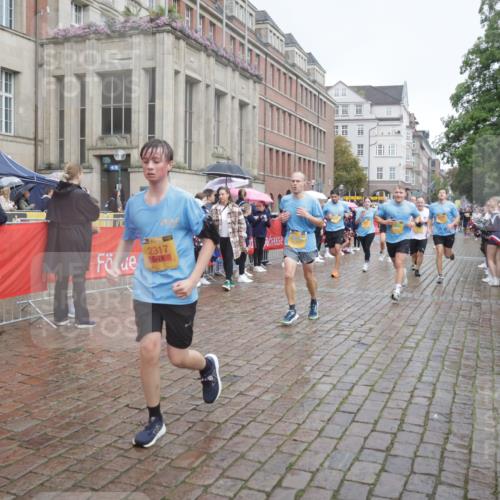 13.09.2026 - Kiel Lauf Yannick Fuchs http://msf.ph/oto/10412701 13.09.2026 10:44:10 Ziel 202, 318, 702, 939, 1118, 1242, 1839, 1956, 2729, 2873, 3186, 3573, 3918, 4422, 5711, 6059, 6163, 6184, 7114, 7534, 7872, 7900, 9056, 9082, 9229, 9979, 10405, 10406, 11019, 11195, 11205, 11262, 11277, 11431, 11720, 11784, 12152, 12382, 12384, 12386, 12440, 56, 149, 305, 371, 1029, 1118, 1215, 1977, 2316, 2317, 2653, 2861, 2971, 3258, 3292, 3308, 3734, 3806, 4541, 4669, 4728, 4746, 4850, 4941, 5059, 5127, 5419, 6368, 6716, 7351, 1275, 1379, 1439 meine-sportfotos.de