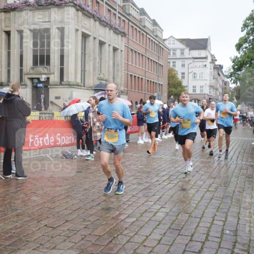 13.09.2026 - Kiel Lauf Yannick Fuchs http://msf.ph/oto/10412706 13.09.2026 10:44:10 Ziel 202, 318, 702, 939, 1118, 1242, 1839, 1956, 2729, 2873, 3186, 3573, 3918, 4422, 5711, 6059, 6163, 6184, 7114, 7534, 7872, 7900, 9056, 9082, 9229, 9979, 10405, 10406, 11019, 11195, 11205, 11262, 11277, 11431, 11720, 11784, 12152, 12382, 12384, 12386, 12440, 56, 149, 305, 371, 1029, 1118, 1215, 1977, 2316, 2317, 2653, 2861, 2971, 3258, 3292, 3308, 3734, 3806, 4541, 4669, 4728, 4746, 4850, 4941, 5059, 5127, 5419, 6368, 6716, 7351, 1275, 1379, 1439 meine-sportfotos.de