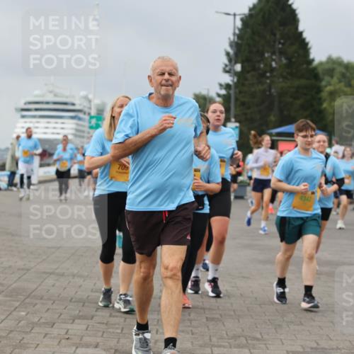 13.09.2026 - Kiel Lauf Andreas Tolksdorf http://msf.ph/oto/10412731 13.09.2026 10:03:14 Kiellinie 709, 4342 meine-sportfotos.de
