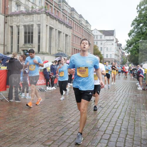 13.09.2026 - Kiel Lauf Yannick Fuchs http://msf.ph/oto/10412738 13.09.2026 10:44:12 Ziel 318, 702, 939, 1242, 1379, 1839, 1956, 2729, 2873, 3186, 3573, 3918, 4422, 5183, 5711, 5859, 6059, 6184, 7114, 7534, 7872, 7900, 9056, 9082, 9229, 9979, 10205, 10405, 10406, 11019, 11195, 11205, 11262, 11277, 11431, 11784, 12152, 12382, 12384, 12386, 12440, 56, 149, 202, 305, 371, 1029, 1118, 1215, 1977, 2316, 2653, 2861, 2971, 3258, 3292, 3308, 3734, 3806, 4422, 4669, 4728, 4746, 4850, 5059, 5419, 6368, 6716, 7351, 1275, 1439 meine-sportfotos.de