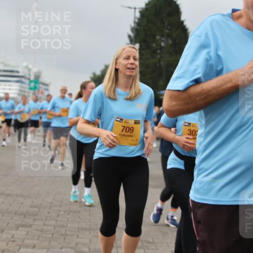 13.09.2026 - Kiel Lauf Andreas Tolksdorf http://msf.ph/oto/10412739 13.09.2026 10:03:16 Kiellinie 38, 709, 30 meine-sportfotos.de