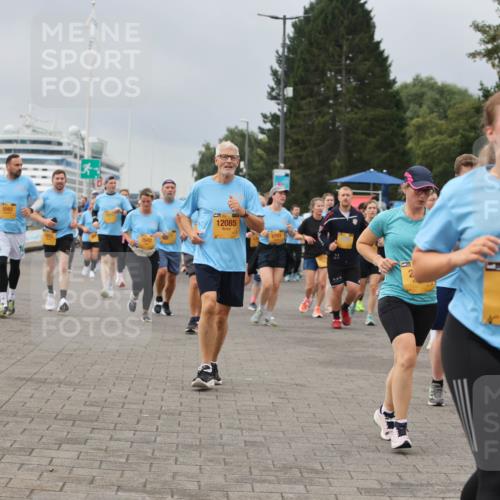 13.09.2026 - Kiel Lauf Andreas Tolksdorf http://msf.ph/oto/10412765 13.09.2026 10:03:18 Kiellinie 1800, 35, 12085, 8793, 39, 548, 548, 07 meine-sportfotos.de