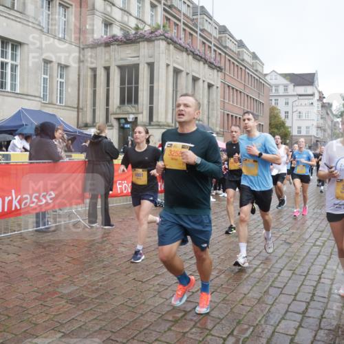 13.09.2026 - Kiel Lauf Yannick Fuchs http://msf.ph/oto/10412863 13.09.2026 10:44:21 Ziel 702, 1275, 1335, 1377, 1379, 1439, 1839, 2289, 2545, 2729, 2826, 3009, 3186, 3469, 3918, 5183, 5294, 5599, 5697, 5740, 5778, 5859, 6059, 6229, 6611, 6959, 7250, 7291, 7504, 7534, 7900, 9082, 9229, 9286, 9401, 9596, 10205, 10405, 10406, 11019, 11195, 11205, 11352, 11538, 11716, 11851, 11940, 12152, 12839, 12842, 56, 202, 305, 318, 371, 939, 1029, 1118, 1215, 1242, 1956, 1977, 2316, 2653, 2729, 2861, 2873, 2971, 3258, 3292, 3308, 3573, 3734, 3806, 3918, 4422, 4728, 4746, 688 meine-sportfotos.de