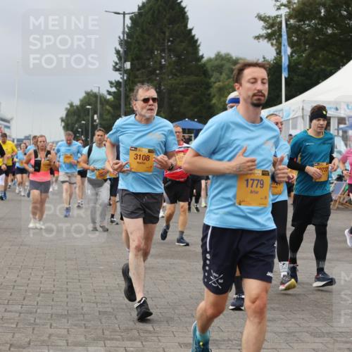 13.09.2026 - Kiel Lauf Andreas Tolksdorf http://msf.ph/oto/10412955 13.09.2026 10:03:31 Kiellinie 10497, 3108, 139, 1779, 0722, 9995, 478 meine-sportfotos.de