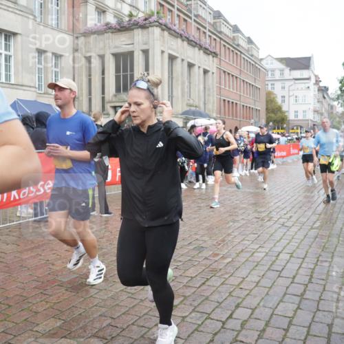 13.09.2026 - Kiel Lauf Yannick Fuchs http://msf.ph/oto/10412965 13.09.2026 10:44:29 Ziel 501, 1275, 1335, 1377, 2289, 2545, 2659, 2837, 2920, 3009, 3469, 3980, 4243, 5294, 5599, 5697, 5699, 5778, 6229, 6611, 6711, 6959, 7291, 7468, 7504, 7677, 7763, 8536, 8701, 9286, 9401, 9596, 11165, 11347, 11352, 11538, 11716, 11851, 11938, 11940, 12425, 12589, 12842, 56, 202, 305, 318, 702, 939, 1118, 1242, 1379, 1439, 1839, 1956, 2729, 2826, 2861, 2873, 3186, 3573, 3806, 3918, 4422, 4728, 4746, 5183, 5740, 5859, 6059, 6611, 7250, 7291, 7534, 688 meine-sportfotos.de