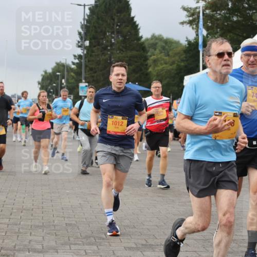 13.09.2026 - Kiel Lauf Andreas Tolksdorf http://msf.ph/oto/10412970 13.09.2026 10:03:32 Kiellinie 38, 1012, 5377, 138, 38, 7451, 38, 10721 meine-sportfotos.de