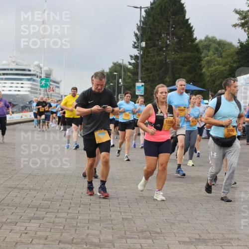 13.09.2026 - Kiel Lauf Andreas Tolksdorf http://msf.ph/oto/10412997 13.09.2026 10:03:35 Kiellinie 84, 3554, 10386, 10497, 6668, 2558 meine-sportfotos.de
