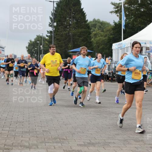 13.09.2026 - Kiel Lauf Andreas Tolksdorf http://msf.ph/oto/10413032 13.09.2026 10:03:39 Kiellinie 4, 3278, 6974, 1, 3, 3554, 5478, 1722 meine-sportfotos.de
