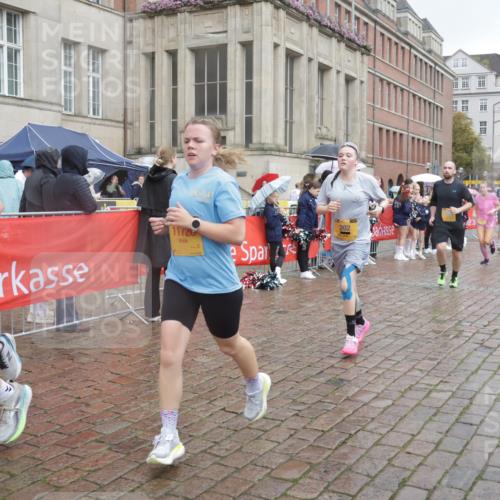 13.09.2026 - Kiel Lauf Yannick Fuchs http://msf.ph/oto/10413038 13.09.2026 10:44:34 Ziel 501, 1335, 2659, 2837, 2920, 3009, 3980, 4243, 4432, 5294, 5420, 5567, 5599, 5699, 6194, 6637, 6711, 6959, 7468, 7677, 7701, 7763, 8536, 8701, 9596, 11165, 11347, 11427, 11716, 11851, 11938, 12425, 12589, 12842, 202, 318, 702, 939, 1118, 1242, 1275, 1335, 1377, 1379, 1439, 1839, 1956, 2289, 2545, 2729, 2826, 2873, 3009, 3186, 3469, 3573, 3806, 3918, 4422, 5183, 5697, 5740, 5778, 5859, 6059, 6229, 6611, 6959, 7250, 7291, 7504, 7534, 688, 1323, 2952, 3591 meine-sportfotos.de