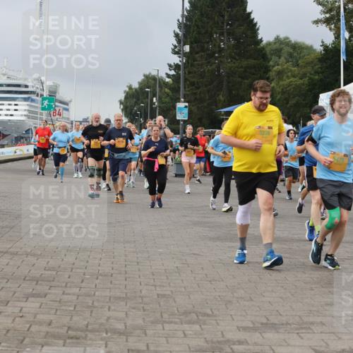 13.09.2026 - Kiel Lauf Andreas Tolksdorf http://msf.ph/oto/10413051 13.09.2026 10:03:41 Kiellinie 4, 3278, 5478, 6974, 3224 meine-sportfotos.de