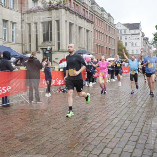 13.09.2026 - Kiel Lauf Yannick Fuchs http://msf.ph/oto/10413064 13.09.2026 10:44:36 Ziel 501, 688, 1751, 2659, 2837, 2920, 3980, 4033, 4243, 4432, 4532, 5420, 5567, 5699, 6194, 6580, 6637, 6711, 7468, 7677, 7701, 7763, 7910, 8536, 8701, 11165, 11347, 11427, 11714, 11851, 11938, 12425, 12569, 12589, 12842, 202, 318, 702, 939, 1242, 1275, 1335, 1377, 1379, 1439, 1839, 1956, 2289, 2545, 2729, 2826, 2873, 3009, 3186, 3469, 3573, 3918, 4422, 5183, 5294, 5599, 5697, 5740, 5778, 5859, 6059, 6229, 6611, 6959, 7250, 7291, 7504, 7534, 1323, 2952, 3591 meine-sportfotos.de