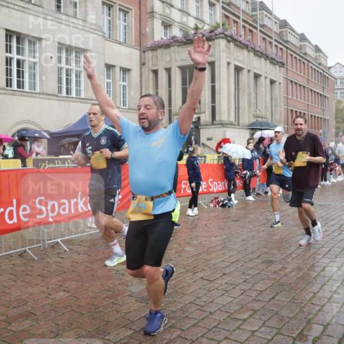 13.09.2026 - Kiel Lauf Yannick Fuchs http://msf.ph/oto/10413078 13.09.2026 10:44:38 Ziel 501, 688, 1751, 1753, 2659, 2837, 2920, 3134, 3282, 3980, 4033, 4243, 4432, 4532, 5420, 5567, 5699, 6194, 6580, 6637, 6711, 7122, 7279, 7677, 7701, 7763, 7910, 8445, 8701, 10082, 11427, 11714, 11938, 12105, 12425, 12569, 12589, 318, 702, 939, 1242, 1275, 1335, 1377, 1379, 1439, 1839, 1956, 2289, 2545, 2729, 2826, 2873, 3009, 3186, 3469, 3573, 3918, 3980, 5183, 5294, 5599, 5697, 5740, 5778, 5859, 6059, 6229, 6611, 6959, 7250, 7291, 7468, 7504, 7534, 1323, 2952, 3591 meine-sportfotos.de