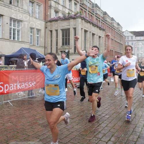 13.09.2026 - Kiel Lauf Yannick Fuchs http://msf.ph/oto/10413159 13.09.2026 10:44:43 Ziel 688, 1357, 1751, 1753, 2189, 2488, 2659, 2920, 3134, 3152, 3282, 4033, 4432, 4532, 4829, 5420, 5567, 6194, 6580, 6637, 7122, 7279, 7701, 7910, 8445, 8669, 10082, 11427, 11714, 12105, 12569, 12620, 501, 702, 1275, 1335, 1377, 1379, 1439, 1839, 2289, 2545, 2659, 2729, 2826, 2837, 2873, 2920, 3009, 3186, 3469, 3918, 3980, 4243, 5183, 5294, 5599, 5697, 5699, 5740, 5778, 5859, 6059, 6229, 6611, 6711, 6959, 7250, 7291, 7468, 7504, 7534, 7677, 1323, 2952, 3591 meine-sportfotos.de