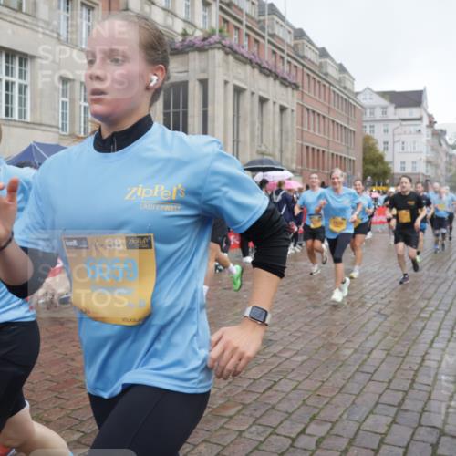 13.09.2026 - Kiel Lauf Yannick Fuchs http://msf.ph/oto/10413214 13.09.2026 10:44:47 Ziel 688, 1323, 1357, 1751, 1753, 2189, 2488, 2952, 3134, 3152, 3282, 3591, 4033, 4532, 4829, 5420, 5567, 6580, 6637, 6731, 7122, 7279, 7701, 7910, 8445, 8669, 9326, 10082, 11427, 11714, 11731, 12105, 12240, 12543, 12569, 12620, 501, 702, 1275, 1335, 1377, 1379, 1439, 1839, 2289, 2545, 2659, 2826, 2837, 2920, 3009, 3186, 3469, 3980, 4243, 4432, 5183, 5294, 5599, 5697, 5699, 5740, 5778, 5859, 6059, 6194, 6229, 6611, 6637, 6711, 6959, 7250, 7291, 7468, 7504, 7534, 7677 meine-sportfotos.de