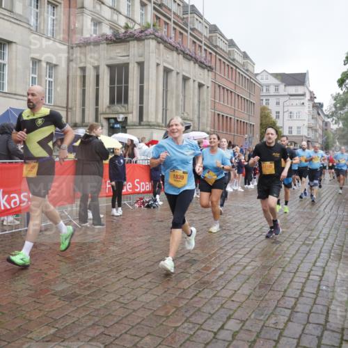 13.09.2026 - Kiel Lauf Yannick Fuchs http://msf.ph/oto/10413227 13.09.2026 10:44:48 Ziel 427, 688, 1323, 1357, 1751, 1753, 2189, 2488, 2952, 3134, 3152, 3282, 3591, 4033, 4532, 4829, 5420, 5567, 6580, 6731, 7122, 7279, 7701, 7910, 8445, 8669, 9326, 10082, 10572, 11714, 11731, 12105, 12240, 12543, 12569, 12620, 501, 702, 1275, 1335, 1377, 1379, 1439, 1839, 2289, 2545, 2659, 2826, 2837, 2920, 3009, 3186, 3469, 3980, 4243, 4432, 5183, 5294, 5567, 5599, 5697, 5699, 5740, 5778, 5859, 6194, 6229, 6611, 6637, 6711, 6959, 7250, 7291, 7468, 7504, 7677 meine-sportfotos.de