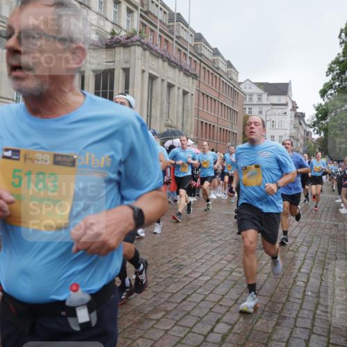 13.09.2026 - Kiel Lauf Yannick Fuchs http://msf.ph/oto/10413297 13.09.2026 10:44:52 Ziel 427, 451, 1181, 1323, 1357, 1753, 2189, 2488, 2952, 3134, 3152, 3282, 3591, 4829, 6731, 7122, 7279, 7327, 8198, 8445, 8669, 9326, 10082, 10388, 10572, 11731, 12105, 12240, 12543, 12620, 501, 688, 1275, 1335, 1377, 1439, 1751, 1753, 2289, 2545, 2659, 2826, 2837, 2920, 3009, 3134, 3282, 3469, 3980, 4033, 4243, 4432, 4532, 5183, 5294, 5420, 5567, 5599, 5697, 5699, 5740, 5778, 6194, 6229, 6580, 6611, 6637, 6711, 6959, 7250, 7291, 7468, 7504, 7677, 7701, 7910, 8445, 10082, 5220 meine-sportfotos.de