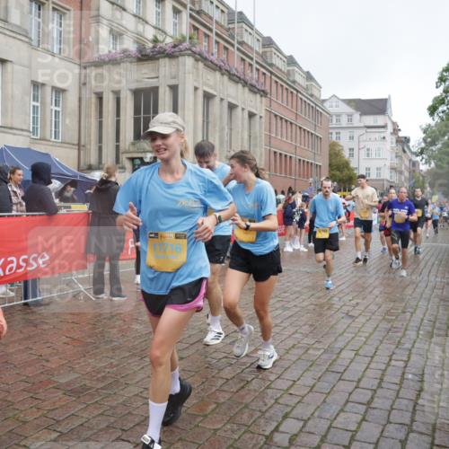 13.09.2026 - Kiel Lauf Yannick Fuchs http://msf.ph/oto/10413387 13.09.2026 10:44:58 Ziel 427, 451, 1181, 1323, 1606, 2952, 3591, 3753, 4829, 6298, 6731, 7327, 7765, 8198, 8941, 9326, 9702, 9703, 9917, 10388, 10572, 11473, 11731, 12240, 12543, 12670, 501, 688, 1275, 1335, 1357, 1377, 1751, 1753, 2189, 2289, 2488, 2545, 2659, 2837, 2920, 3009, 3134, 3152, 3282, 3980, 4033, 4243, 4432, 4532, 4829, 5294, 5420, 5567, 5599, 5699, 6194, 6580, 6637, 6711, 6959, 7122, 7279, 7468, 7677, 7701, 7910, 8445, 8669, 10082, 1482, 1590, 2391, 3285, 3796, 4588, 5220, 5361 meine-sportfotos.de