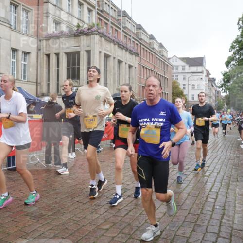 13.09.2026 - Kiel Lauf Yannick Fuchs http://msf.ph/oto/10413421 13.09.2026 10:45:01 Ziel 427, 451, 1181, 1323, 1606, 2410, 2952, 3591, 3753, 3872, 4044, 4681, 6298, 7327, 7765, 8198, 8941, 9702, 9703, 9917, 10388, 10526, 10572, 10986, 11473, 12240, 12543, 12670, 501, 688, 1323, 1357, 1751, 1753, 2189, 2488, 2659, 2837, 2920, 2952, 3134, 3152, 3282, 3591, 3980, 4033, 4243, 4432, 4532, 4829, 5420, 5567, 5699, 6194, 6580, 6637, 6711, 6731, 7122, 7279, 7468, 7677, 7701, 7910, 8445, 8669, 9326, 10082, 1482, 1590, 2391, 3285, 3796, 4588, 5220, 5361 meine-sportfotos.de