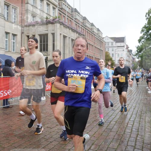 13.09.2026 - Kiel Lauf Yannick Fuchs http://msf.ph/oto/10413425 13.09.2026 10:45:01 Ziel 427, 451, 1181, 1323, 1606, 2410, 2952, 3591, 3753, 3872, 4044, 4681, 6298, 7327, 7765, 8198, 8941, 9702, 9703, 9917, 10388, 10526, 10572, 10986, 11473, 12240, 12543, 12670, 501, 688, 1323, 1357, 1751, 1753, 2189, 2488, 2659, 2837, 2920, 2952, 3134, 3152, 3282, 3591, 3980, 4033, 4243, 4432, 4532, 4829, 5420, 5567, 5699, 6194, 6580, 6637, 6711, 6731, 7122, 7279, 7468, 7677, 7701, 7910, 8445, 8669, 9326, 10082, 1482, 1590, 2391, 3285, 3796, 4588, 5220, 5361 meine-sportfotos.de