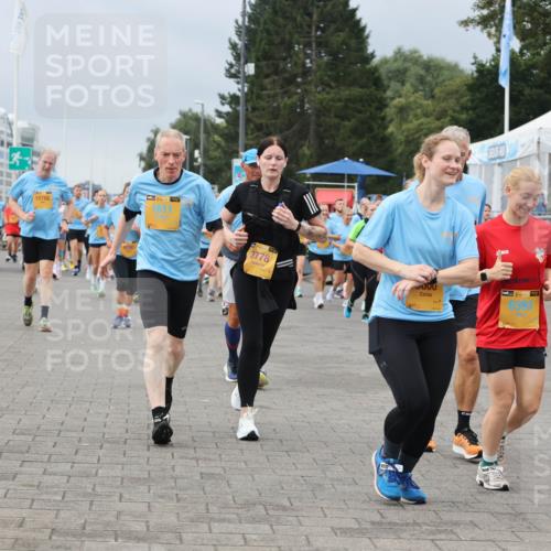 13.09.2026 - Kiel Lauf Andreas Tolksdorf http://msf.ph/oto/10413536 13.09.2026 10:04:18 Kiellinie 15, 10702, 9700, 38, 1811, 3778, 6393, 64 meine-sportfotos.de