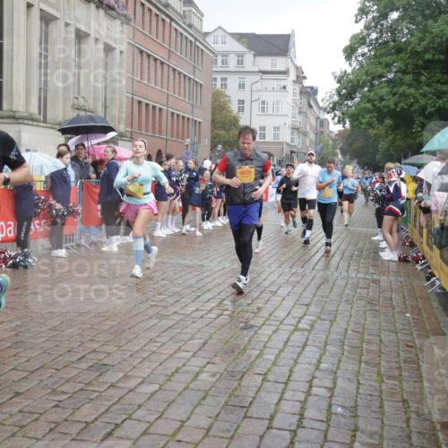13.09.2026 - Kiel Lauf Yannick Fuchs http://msf.ph/oto/10413634 13.09.2026 10:45:20 Ziel 979, 1012, 1267, 1482, 1575, 1590, 1703, 2391, 3263, 3264, 3285, 3628, 3796, 4168, 4588, 5220, 5296, 5361, 5365, 5600, 5763, 5764, 6799, 7620, 7631, 7795, 8457, 8788, 9378, 9845, 9956, 10183, 10915, 10948, 11541, 11951, 12355, 427, 451, 478, 979, 1181, 1323, 1357, 1606, 1703, 1878, 2189, 2410, 2952, 3591, 3753, 3872, 4044, 4681, 4829, 5296, 5764, 6298, 6731, 7327, 7765, 8198, 8669, 8941, 9326, 9702, 9917, 10388, 10572, 360, 461, 1682 meine-sportfotos.de