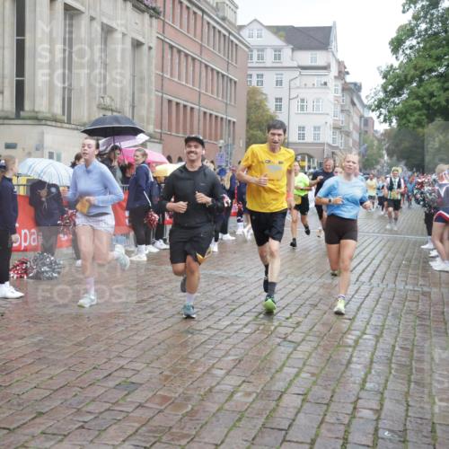 13.09.2026 - Kiel Lauf Yannick Fuchs http://msf.ph/oto/10413670 13.09.2026 10:45:24 Ziel 461, 1012, 1267, 1575, 1590, 1969, 2391, 2836, 3075, 3263, 3264, 3285, 3628, 3796, 4151, 4168, 4536, 4588, 4699, 4726, 5361, 5365, 5957, 6799, 7620, 7735, 7766, 7795, 8444, 8457, 8788, 9378, 9845, 9867, 10183, 10441, 10948, 11541, 11951, 12044, 12355, 427, 451, 478, 979, 1181, 1323, 1482, 1606, 1703, 1878, 2410, 2952, 3591, 3753, 3872, 4044, 4588, 4681, 5220, 5296, 5361, 5600, 5763, 5764, 6298, 6731, 7327, 7765, 8198, 8941, 9326, 9702, 9917, 10388, 10572, 360, 1015, 1682 meine-sportfotos.de