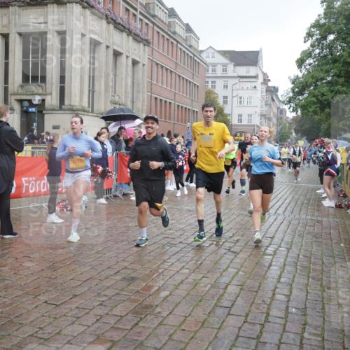 13.09.2026 - Kiel Lauf Yannick Fuchs http://msf.ph/oto/10413678 13.09.2026 10:45:24 Ziel 461, 1012, 1267, 1575, 1590, 1969, 2391, 2836, 3075, 3263, 3264, 3285, 3628, 3796, 4151, 4168, 4536, 4588, 4699, 4726, 5361, 5365, 5957, 6799, 7620, 7735, 7766, 7795, 8444, 8457, 8788, 9378, 9845, 9867, 10183, 10441, 10948, 11541, 11951, 12044, 12355, 427, 451, 478, 979, 1181, 1323, 1482, 1606, 1703, 1878, 2410, 2952, 3591, 3753, 3872, 4044, 4588, 4681, 5220, 5296, 5361, 5600, 5763, 5764, 6298, 6731, 7327, 7765, 8198, 8941, 9326, 9702, 9917, 10388, 10572, 360, 1015, 1682 meine-sportfotos.de