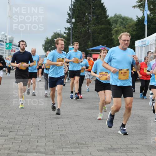 13.09.2026 - Kiel Lauf Andreas Tolksdorf http://msf.ph/oto/10413729 13.09.2026 10:04:29 Kiellinie 9987, 13, 84, 12171, 39, 0750, 4525, 3833 meine-sportfotos.de