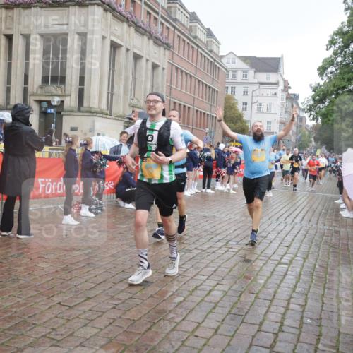 13.09.2026 - Kiel Lauf Yannick Fuchs http://msf.ph/oto/10413741 13.09.2026 10:45:30 Ziel 360, 461, 1012, 1180, 1267, 1682, 1969, 2599, 2836, 3075, 3182, 3263, 3264, 3628, 3749, 4151, 4168, 4536, 4699, 4726, 5365, 5957, 6269, 6406, 7027, 7620, 7735, 7766, 7795, 8444, 8762, 8788, 9083, 9429, 9867, 9895, 10441, 11951, 12044, 12355, 12687, 451, 478, 979, 1181, 1482, 1575, 1590, 1606, 1703, 1878, 2391, 2410, 3285, 3753, 3796, 3872, 4044, 4588, 4681, 5220, 5296, 5361, 5600, 5763, 5764, 6298, 6799, 7765, 8198, 8941, 9702, 9917, 10388, 1015 meine-sportfotos.de