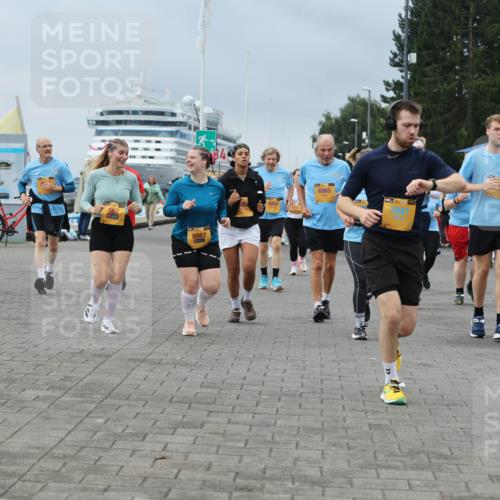 13.09.2026 - Kiel Lauf Andreas Tolksdorf http://msf.ph/oto/10413759 13.09.2026 10:04:30 Kiellinie 567, 9987, 6965, 39, 7841 meine-sportfotos.de