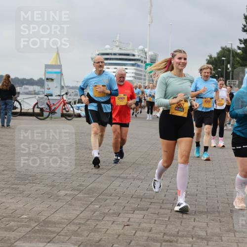 13.09.2026 - Kiel Lauf Andreas Tolksdorf http://msf.ph/oto/10413783 13.09.2026 10:04:33 Kiellinie 5909, 9300, 567, 39, 9987 meine-sportfotos.de