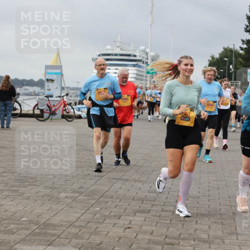 13.09.2026 - Kiel Lauf Andreas Tolksdorf http://msf.ph/oto/10413784 13.09.2026 10:04:33 Kiellinie 30, 5909, 567, 51, 9300, 9987 meine-sportfotos.de