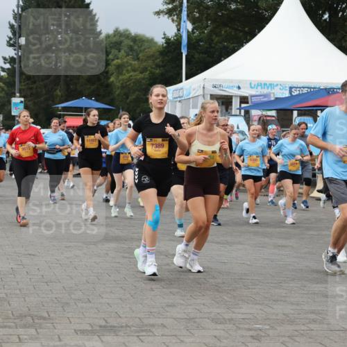 13.09.2026 - Kiel Lauf Andreas Tolksdorf http://msf.ph/oto/10413812 13.09.2026 10:04:39 Kiellinie 2298, 11007, 9815, 2999, 39, 7389, 6300, 15, 8914, 2115, 9757 meine-sportfotos.de