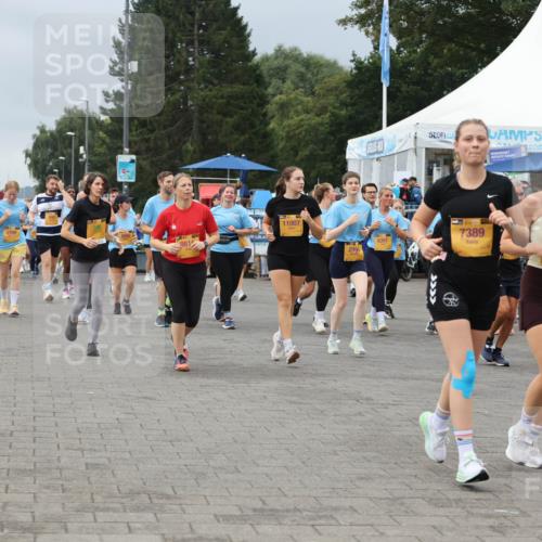 13.09.2026 - Kiel Lauf Andreas Tolksdorf http://msf.ph/oto/10413821 13.09.2026 10:04:39 Kiellinie 4, 11007, 2994, 6307, 7389, 384, 8914 meine-sportfotos.de