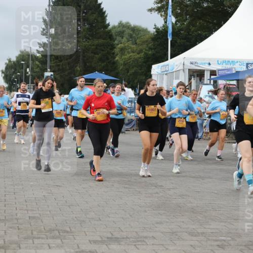 13.09.2026 - Kiel Lauf Andreas Tolksdorf http://msf.ph/oto/10413832 13.09.2026 10:04:40 Kiellinie 4, 2298, 11007, 2994, 7389 meine-sportfotos.de