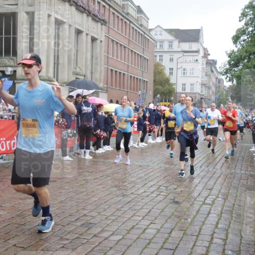 13.09.2026 - Kiel Lauf Yannick Fuchs http://msf.ph/oto/10413919 13.09.2026 10:45:41 Ziel 360, 1015, 1065, 1180, 1229, 1484, 1537, 1682, 1752, 2563, 3182, 3347, 3608, 3749, 3807, 4586, 5072, 5205, 5278, 6269, 6406, 7027, 7503, 7889, 8203, 8282, 8442, 8731, 8762, 9083, 9429, 9727, 9770, 9774, 9895, 9914, 10077, 10149, 10407, 461, 478, 979, 1012, 1267, 1482, 1575, 1590, 1703, 1878, 1969, 2391, 2410, 2599, 2836, 3075, 3263, 3264, 3285, 3628, 3796, 4151, 4168, 4536, 4588, 4681, 4699, 4726, 5220, 5296, 5361, 5365, 5600, 5763, 5764, 5957, 6269, 6799 meine-sportfotos.de