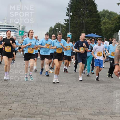 13.09.2026 - Kiel Lauf Andreas Tolksdorf http://msf.ph/oto/10413960 13.09.2026 10:04:51 Kiellinie 11087, 4, 9306, 0660, 1605, 3963, 1154, 819, 9916 meine-sportfotos.de