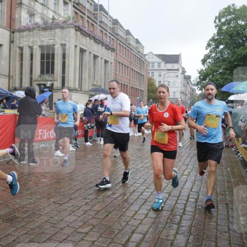 13.09.2026 - Kiel Lauf Yannick Fuchs http://msf.ph/oto/10413969 13.09.2026 10:45:44 Ziel 360, 499, 1015, 1065, 1180, 1229, 1484, 1537, 1725, 1752, 2563, 3182, 3347, 3608, 3807, 4586, 5072, 5205, 5278, 7503, 7889, 8203, 8282, 8442, 8731, 8762, 8816, 9429, 9727, 9770, 9774, 9914, 10077, 10149, 10407, 11745, 12150, 12224, 461, 478, 979, 1012, 1180, 1267, 1482, 1575, 1590, 1682, 1703, 1878, 1969, 2391, 2599, 2836, 3075, 3182, 3263, 3264, 3285, 3628, 3749, 3796, 4151, 4168, 4536, 4588, 4699, 4726, 5220, 5296, 5361, 5365, 5600, 5763, 5764, 5957, 6269, 6406, 6799, 550 meine-sportfotos.de