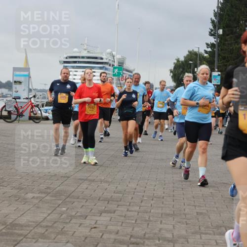 13.09.2026 - Kiel Lauf Andreas Tolksdorf http://msf.ph/oto/10414015 13.09.2026 10:04:54 Kiellinie 3325, 7157, 100, 11087 meine-sportfotos.de