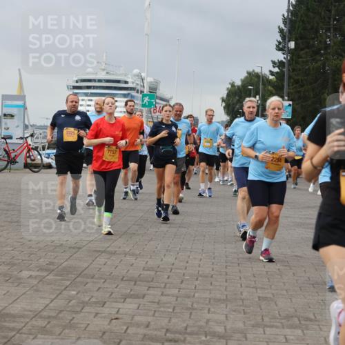 13.09.2026 - Kiel Lauf Andreas Tolksdorf http://msf.ph/oto/10414017 13.09.2026 10:04:54 Kiellinie 3325, 7157, 4, 2254, 11087, 053 meine-sportfotos.de