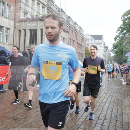 13.09.2026 - Kiel Lauf Yannick Fuchs http://msf.ph/oto/10414029 13.09.2026 10:45:48 Ziel 123, 499, 1015, 1065, 1229, 1484, 1537, 1725, 1752, 2421, 2563, 3347, 3608, 3807, 4586, 5072, 5205, 5278, 7503, 7889, 8203, 8282, 8442, 8731, 8816, 9727, 9770, 9774, 9843, 10046, 10077, 10149, 10407, 10569, 11745, 12150, 12224, 360, 461, 1012, 1180, 1267, 1482, 1575, 1590, 1682, 1969, 2391, 2599, 2836, 3075, 3182, 3263, 3264, 3285, 3347, 3628, 3749, 3796, 4151, 4168, 4536, 4586, 4588, 4699, 4726, 5361, 5365, 5600, 5957, 6269, 6406, 6799, 8282, 498, 550, 9207, 1482, 1590 meine-sportfotos.de