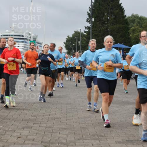 13.09.2026 - Kiel Lauf Andreas Tolksdorf http://msf.ph/oto/10414036 13.09.2026 10:04:55 Kiellinie 7157, 2254, 11482, 10660 meine-sportfotos.de