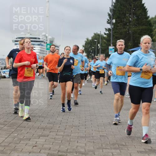 13.09.2026 - Kiel Lauf Andreas Tolksdorf http://msf.ph/oto/10414041 13.09.2026 10:04:56 Kiellinie 7157, 6, 5, 39, 1005, 2254 meine-sportfotos.de