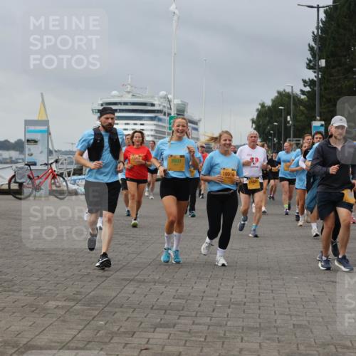 13.09.2026 - Kiel Lauf Andreas Tolksdorf http://msf.ph/oto/10414165 13.09.2026 10:05:05 Kiellinie 3607, 1430, 10916, 11621, 775 meine-sportfotos.de