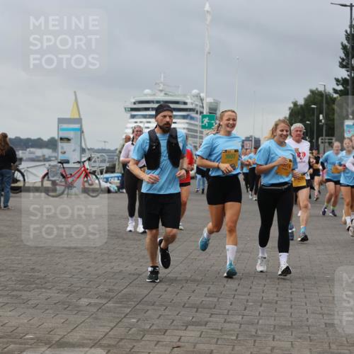 13.09.2026 - Kiel Lauf Andreas Tolksdorf http://msf.ph/oto/10414175 13.09.2026 10:05:06 Kiellinie 3607, 0916, 1621 meine-sportfotos.de