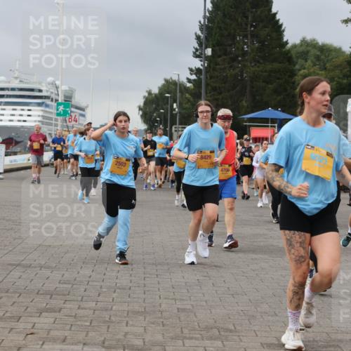 13.09.2026 - Kiel Lauf Andreas Tolksdorf http://msf.ph/oto/10414303 13.09.2026 10:05:15 Kiellinie 2503, 8429, 4709, 8468 meine-sportfotos.de
